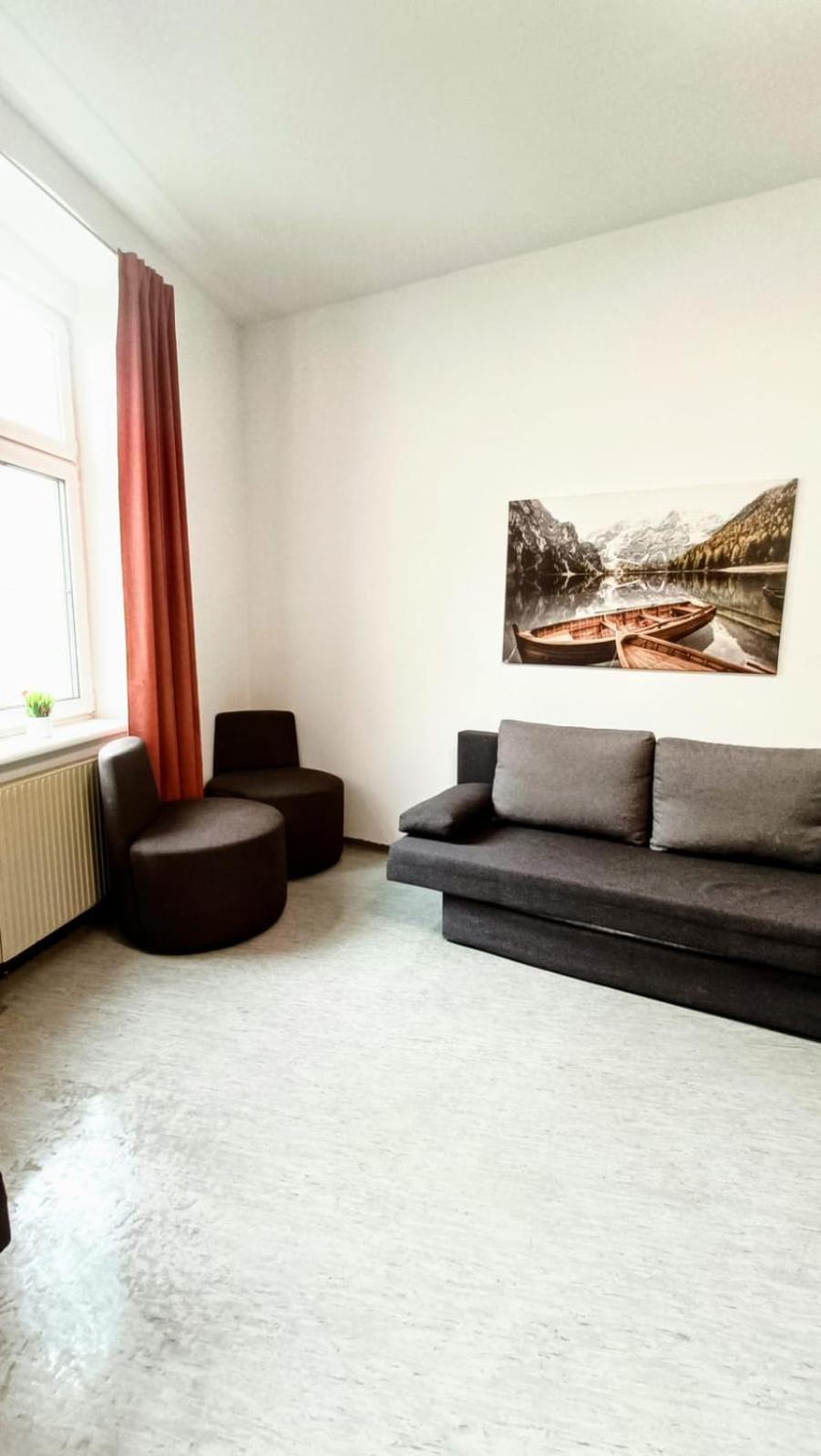 Near Schoenbrunn - Economy Rooms In Shared Apartment At Meidling Train Station Viena Exterior foto