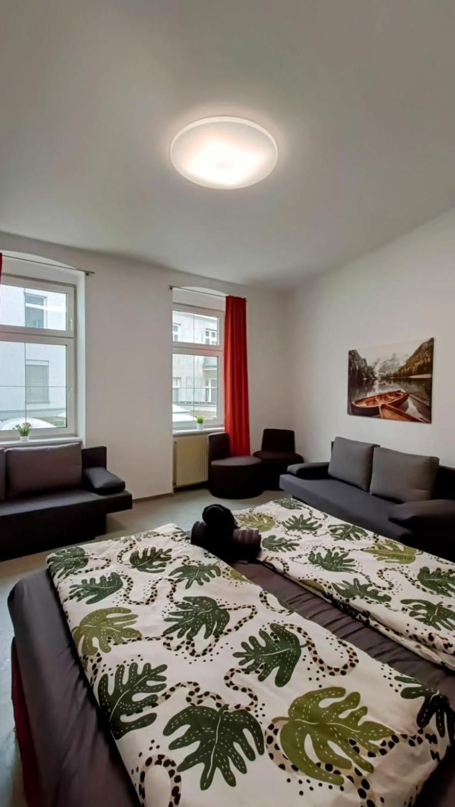 Near Schoenbrunn - Economy Rooms In Shared Apartment At Meidling Train Station Viena Exterior foto