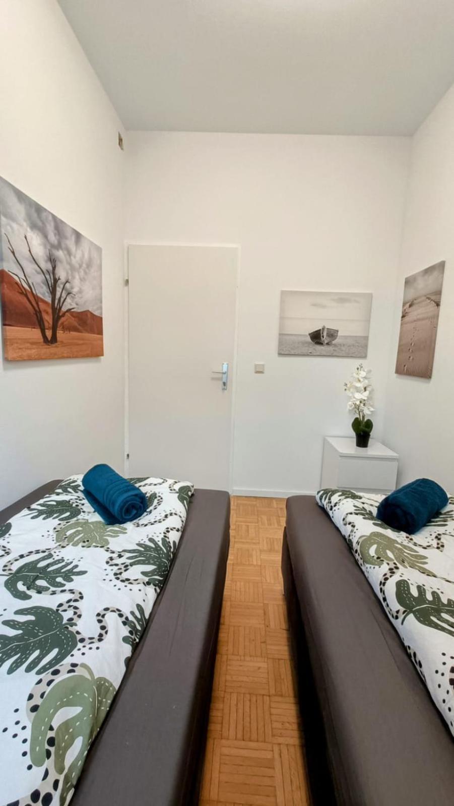 Near Schoenbrunn - Economy Rooms In Shared Apartment At Meidling Train Station Viena Exterior foto